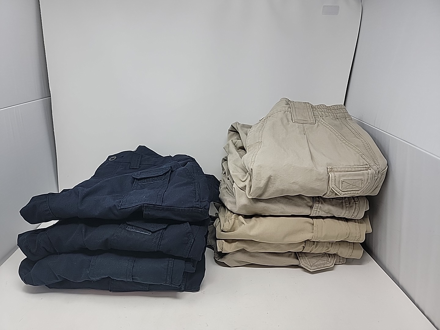 Men’s 5.11 Lot Of 9 Tactical Pants Khaki & Navy Color Similar Sizes Read Descrip