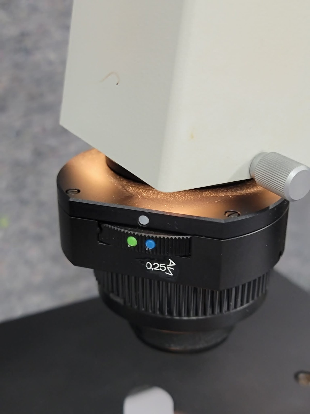 Hund Wetzlar Wilovert 30 Westover Series 8 Inverted Laboratory Microscope