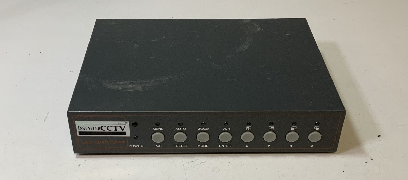 InstallerCCTV 4CH Video Color Quad Multiplexer, F6B