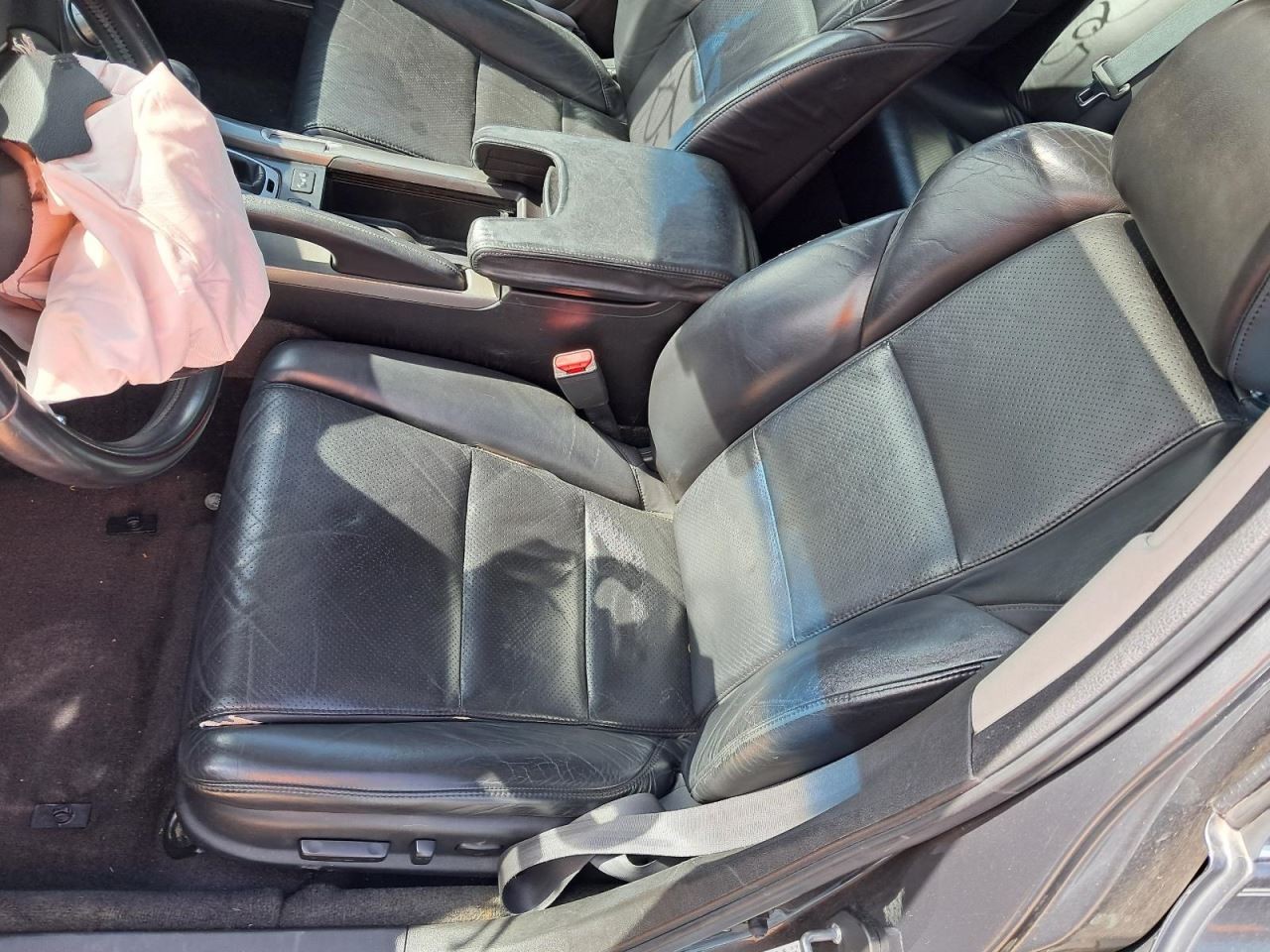 TL 2010 Glove Box 4808620