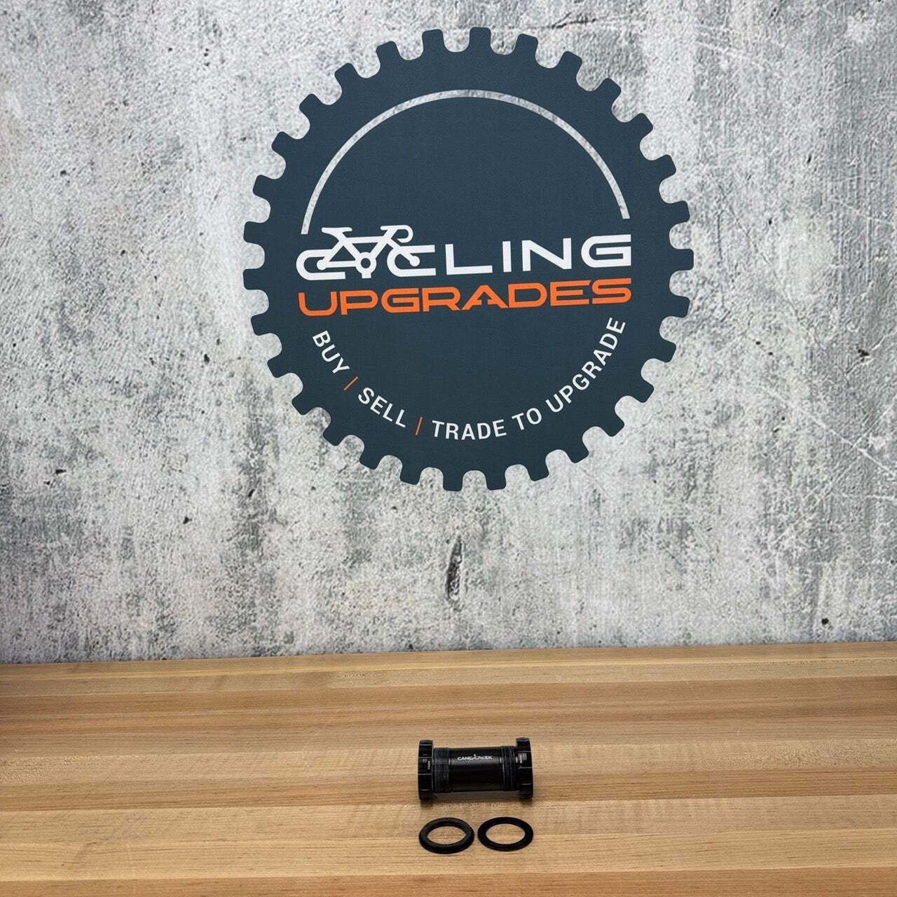 Light Use! Cane Creek Hellbender 70 BSA DUB Threaded Bottom Bracket 97g