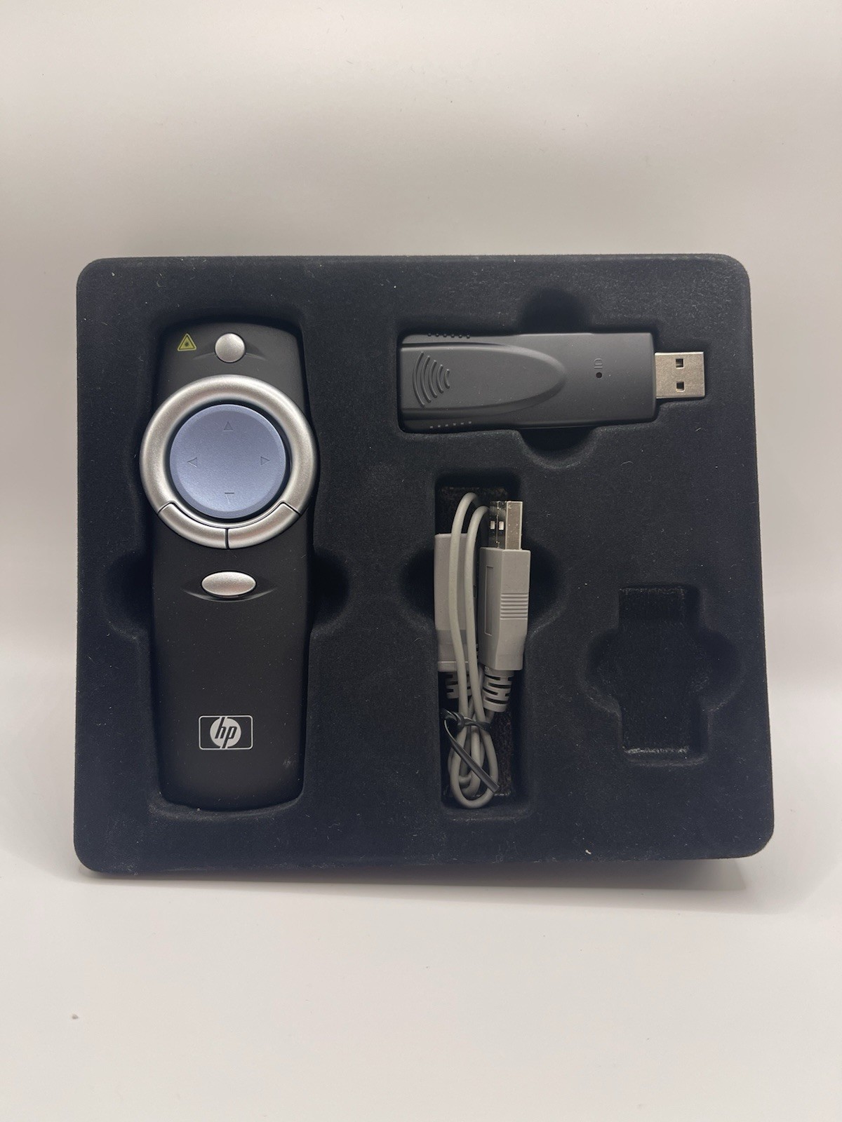 Targus Model PAUM30 Wireless Presenter Remote Control w/ Laser Pointer & USB
