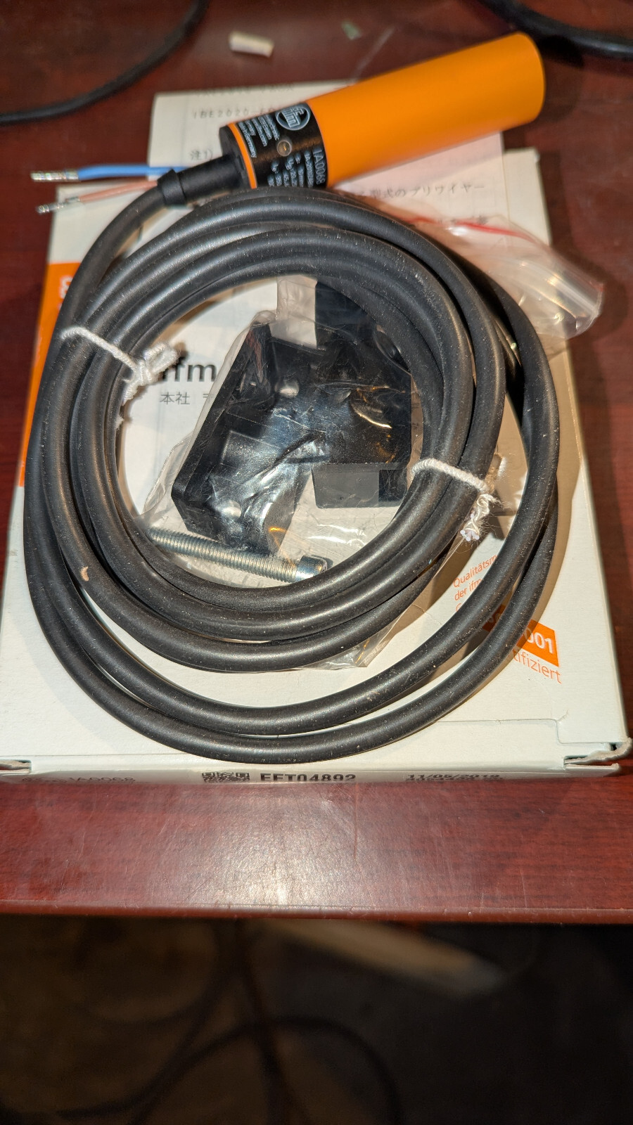 (1) IFM Efector Inductive Sensor IA0068 IA-2010ZABOA NIB
