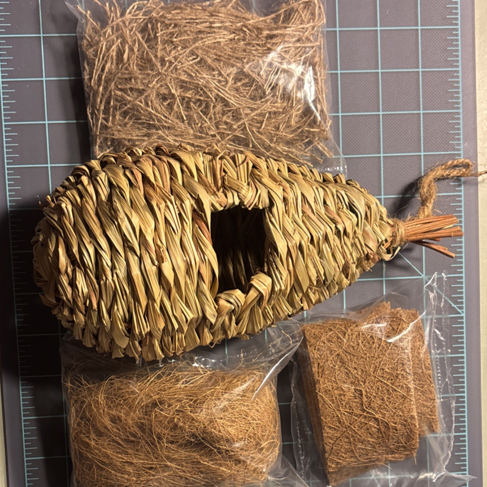 Finch/Parakeet Nest Kit. Nest And Nesting Materials Perfect For Breeding