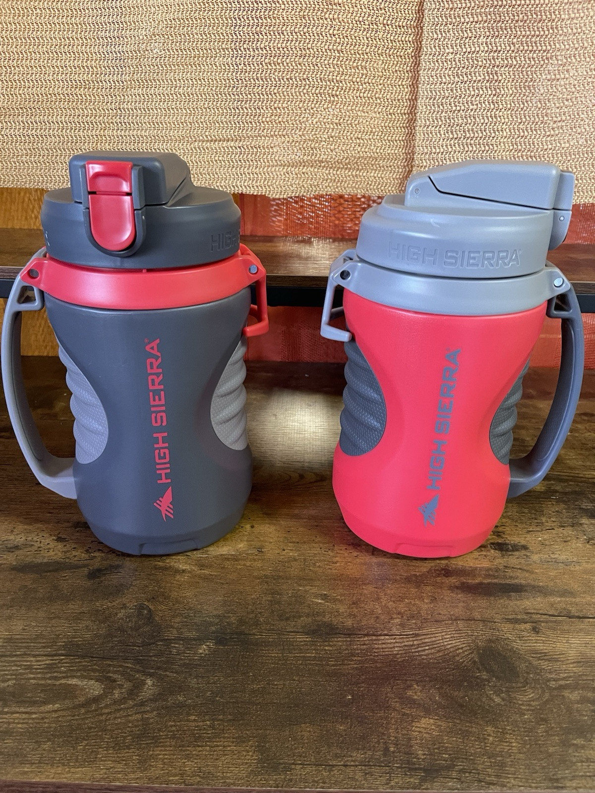 HIGH SIERRA 2 PACK 64 OZ MAX HYDRATE SPORTS JUG Red Gray