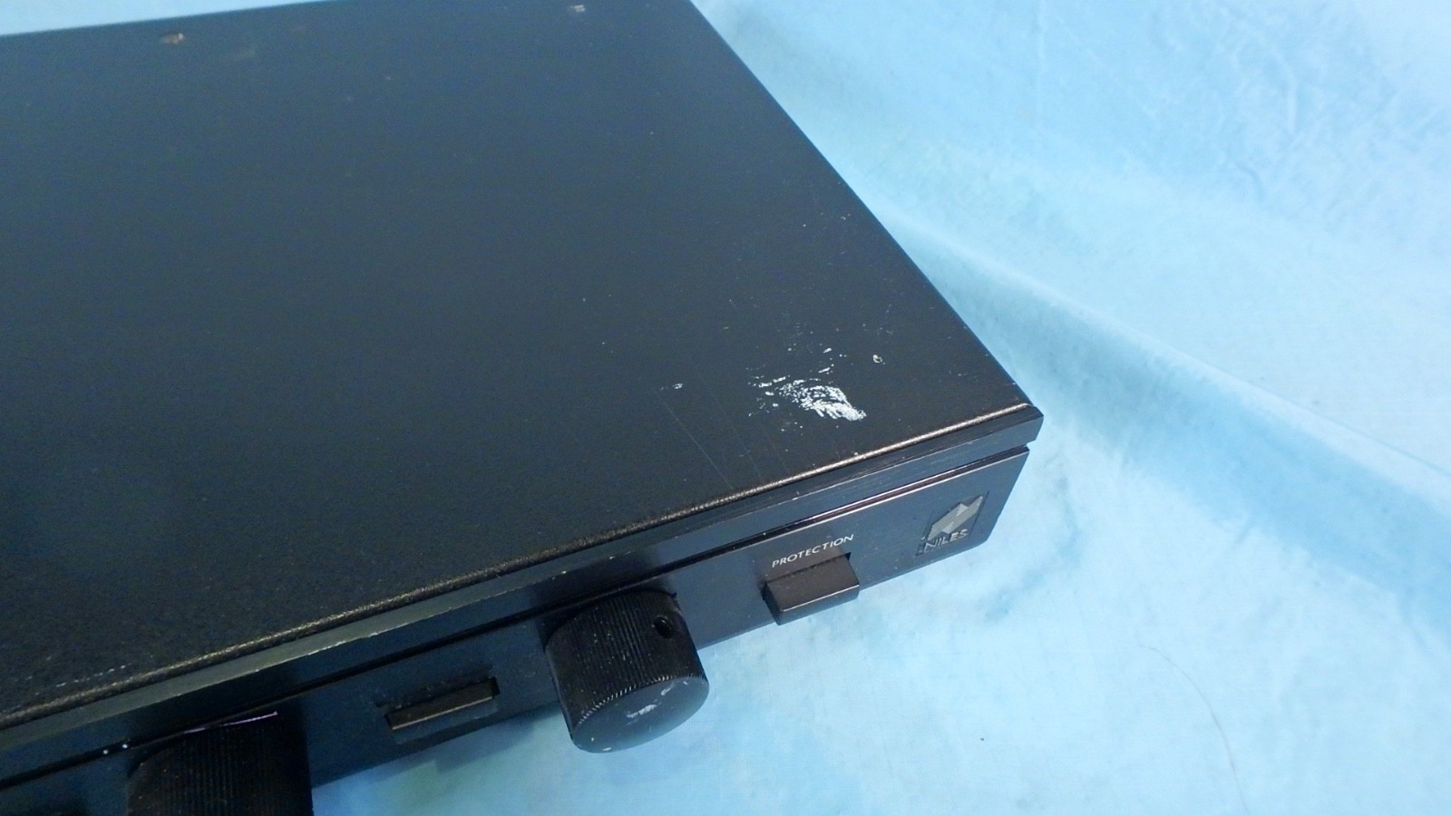 Niles SVL-6 Speaker Selector/Volume Control System USED