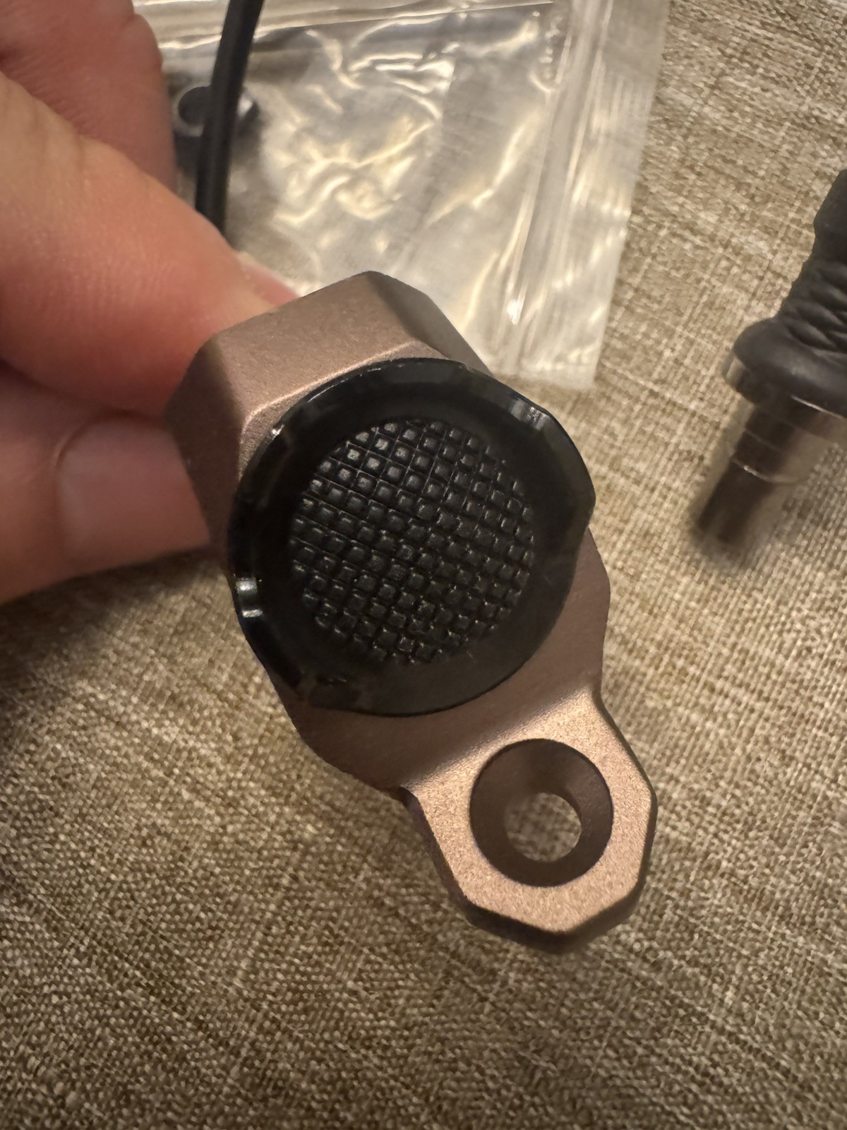 Tactical Unity STYLE Hot Button Pressure Remote Switch For M lok Key mod SF Tan