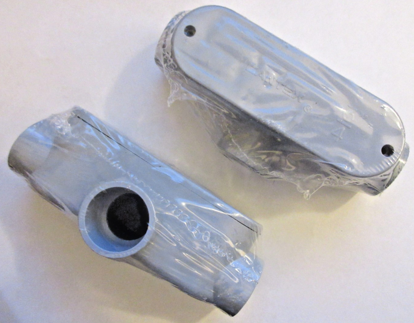 Cantex 5133564 Conduit Outlet Body, Pvc, T, Qty 2