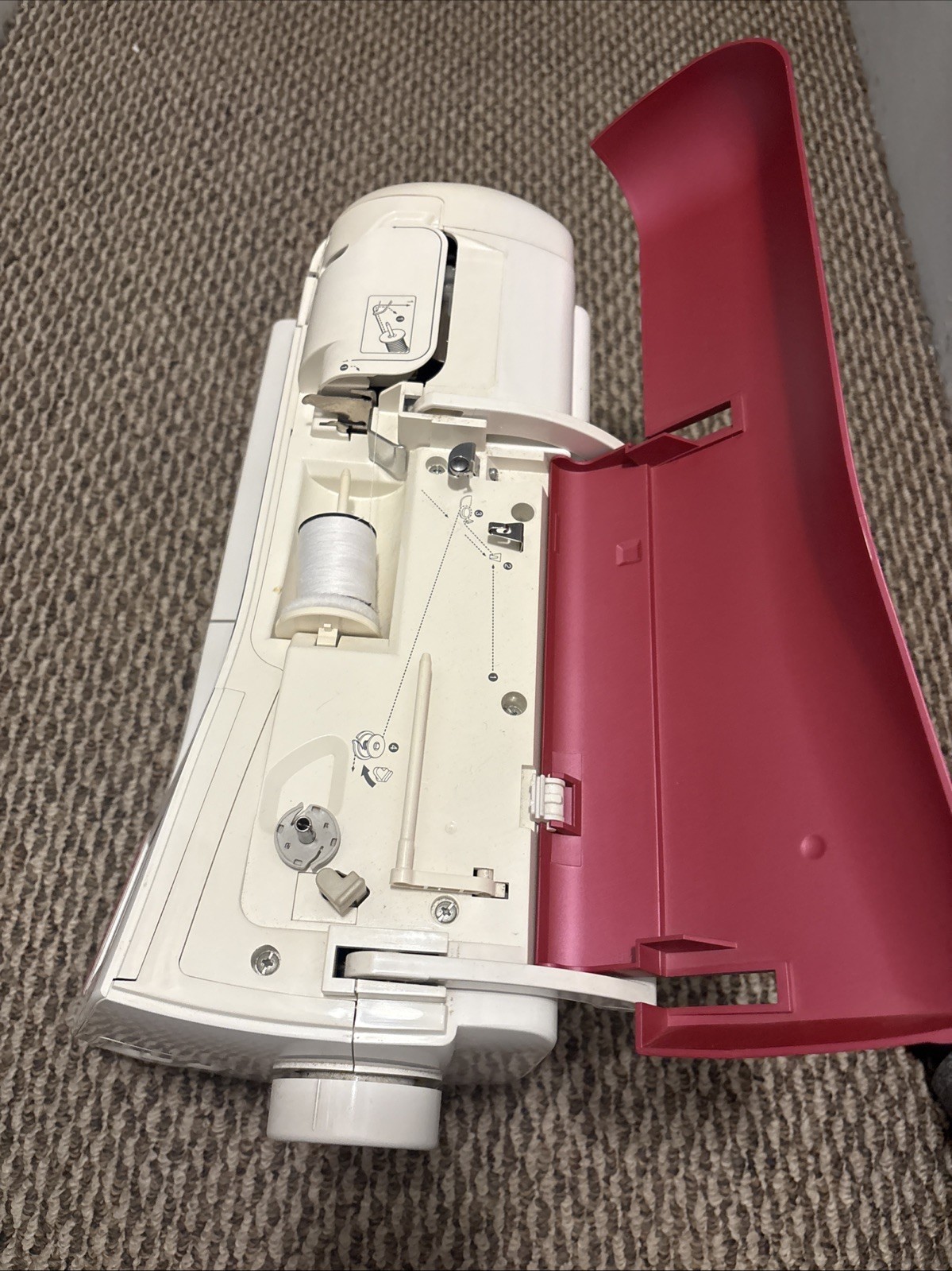 Laura Ashley Innov-ís 5000 Sewing Machine **(Missing Embroidery Attachment)*