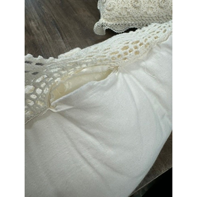 Set Of 2 vintage crochet pillows ,Victorian, PLZ READ, Needs Repair,Final Sale
