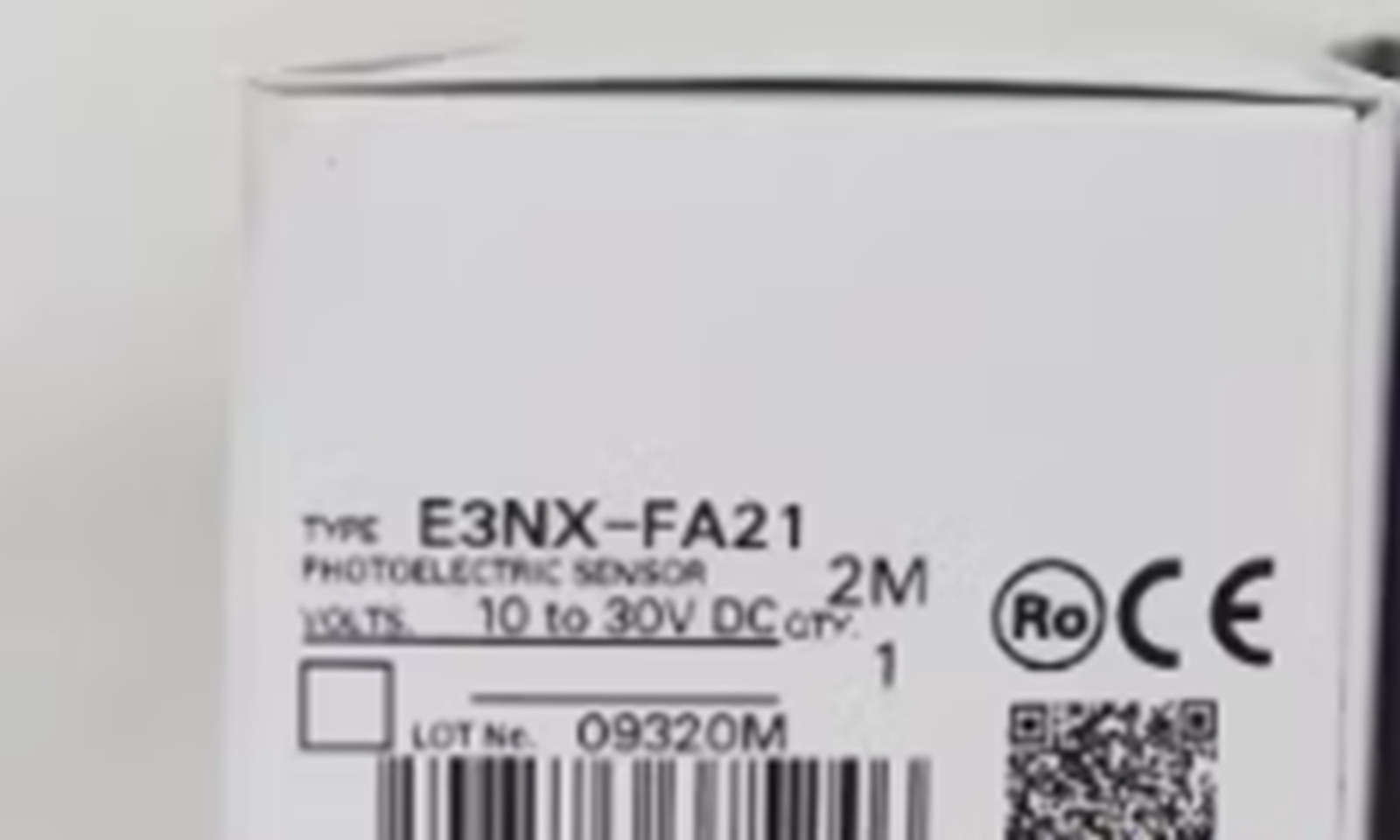 New In Box Omron E3NX-FA21