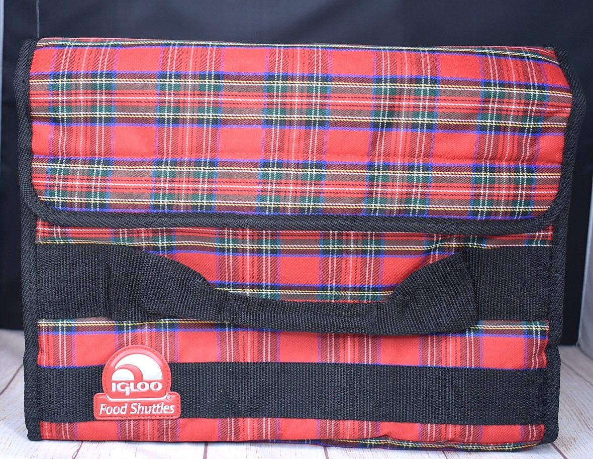 Igloo Red Plaid Insulated Cooler Food Shuttles Bag Casserole Carrier