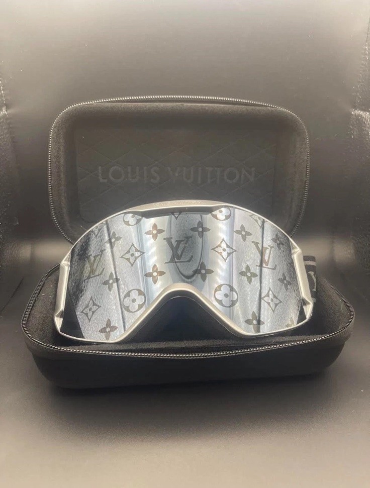 Louis Vuitton Snowboard Ski Mask Goggles Silver Mirrored w/ Case Authentic