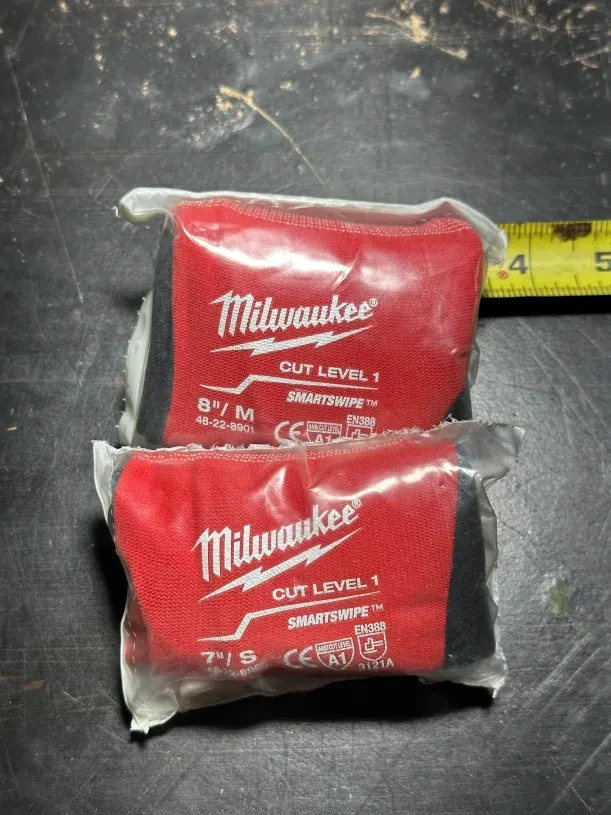 x2 New Milwaukee 48-22-8901 S + M  Durable Performance Gloves Smartswipe 7" + 8"