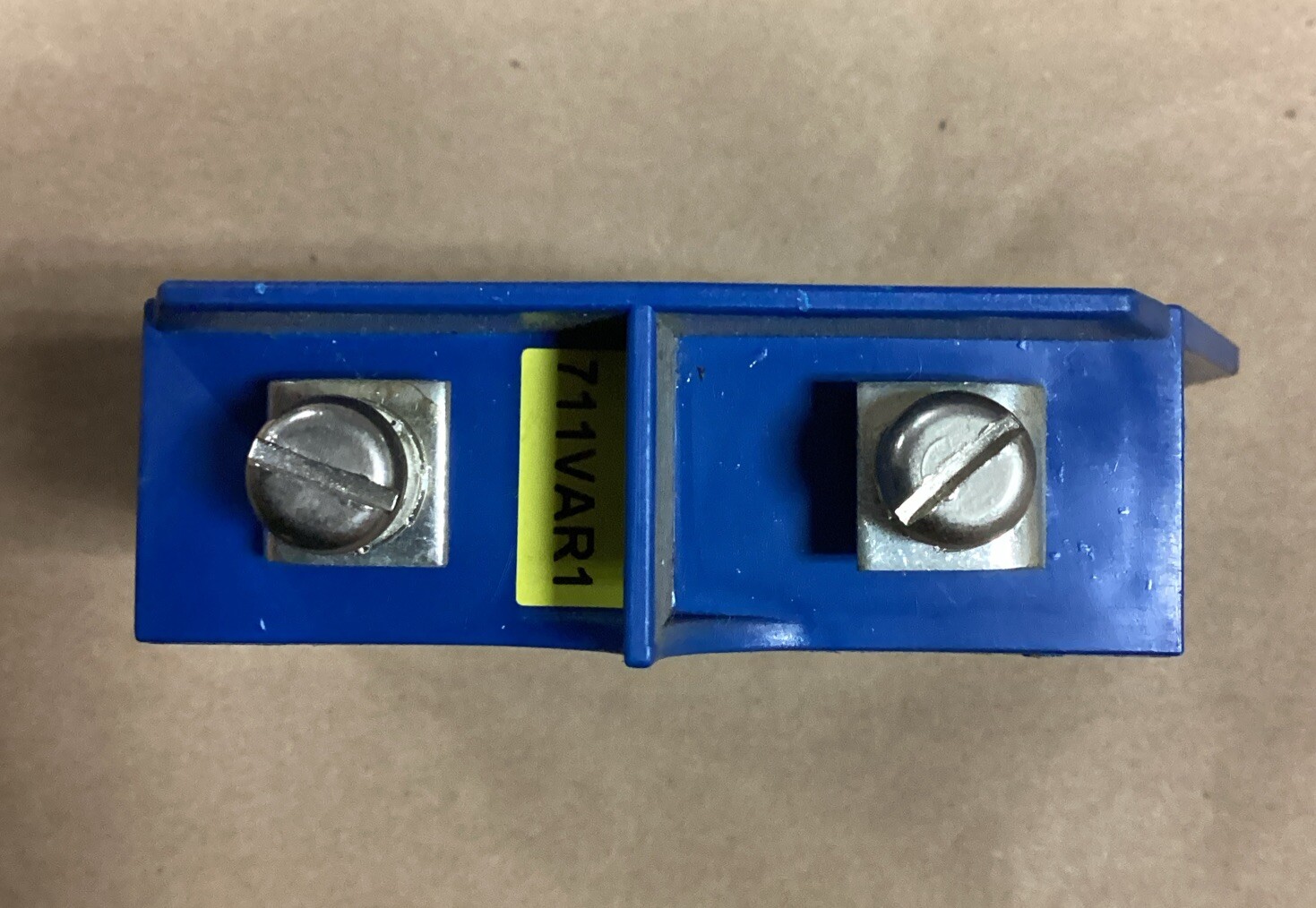 Epcos B60K250 Capacitor B17