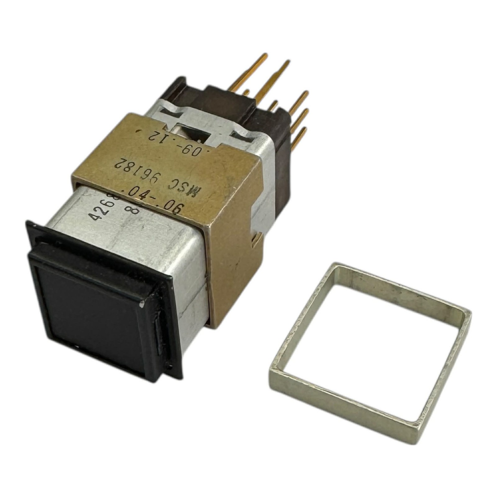 4268-18 Eaton Avionics Pushbutton Switch MSC 96182