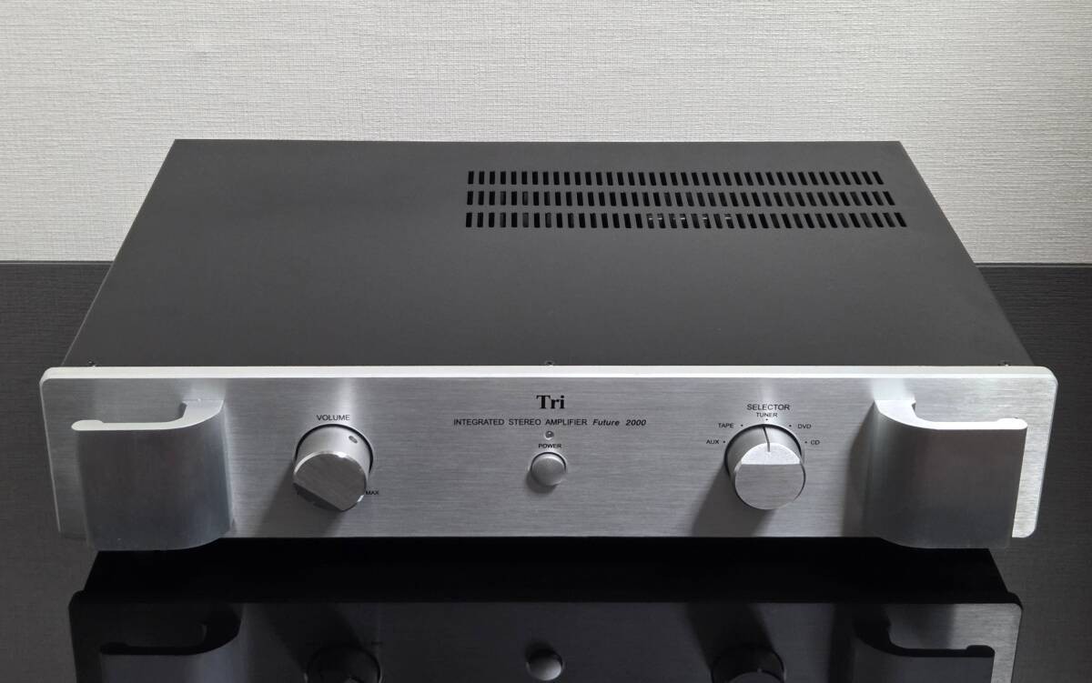 TRIODE Future 2000 Integrated Amplifier Tested, fully functional, good condition