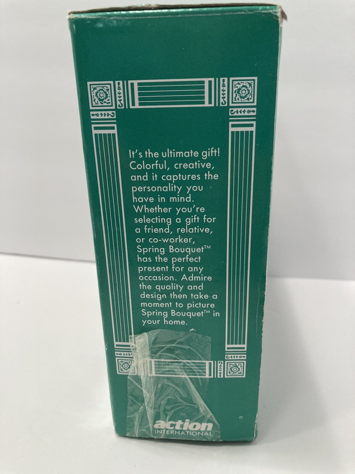 Spring bouquet porcelain trinket case 1993 New in box