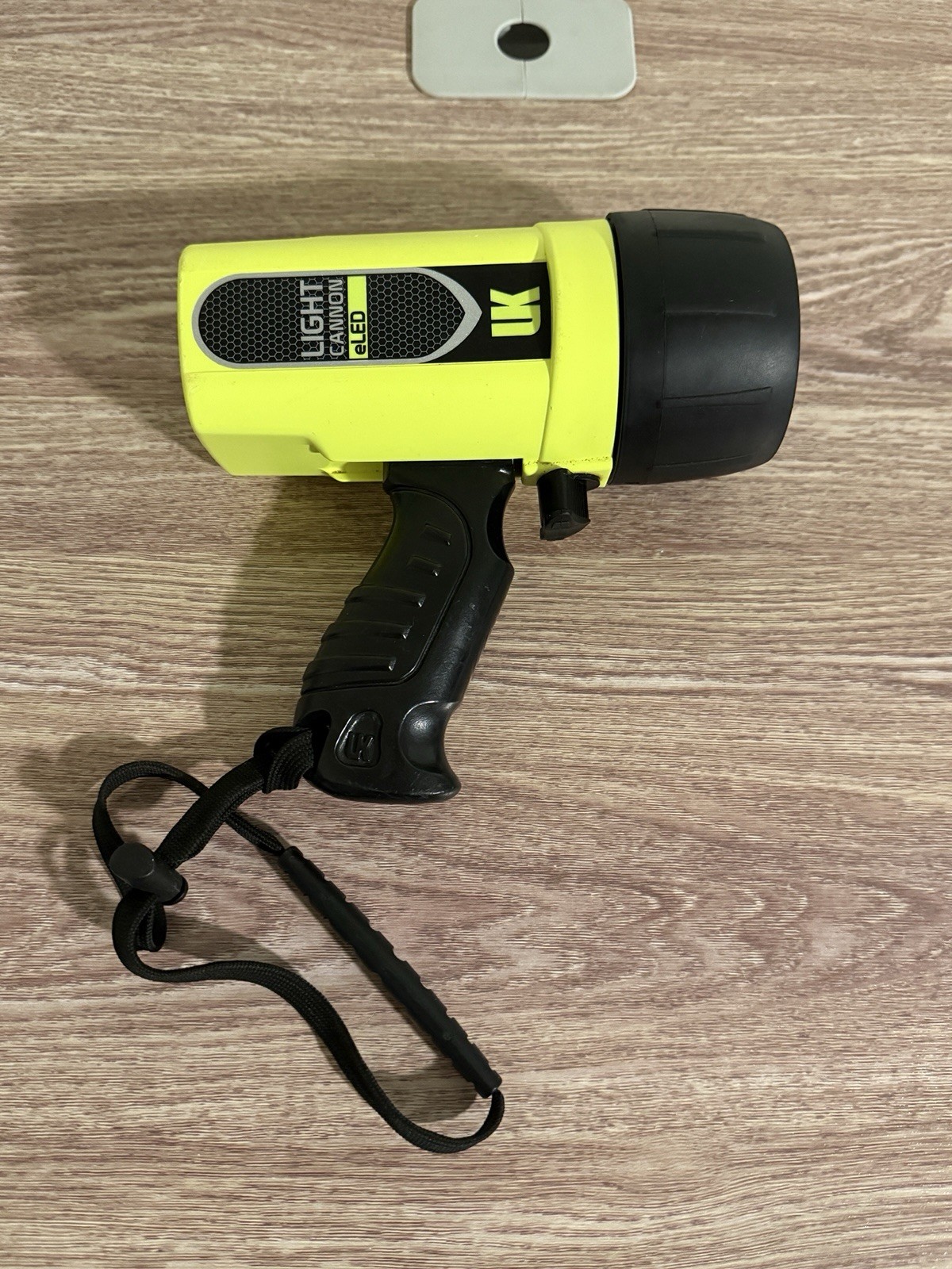 Underwater Kinetics Light Cannon eLED Pistol Grip Batteries Waterproof