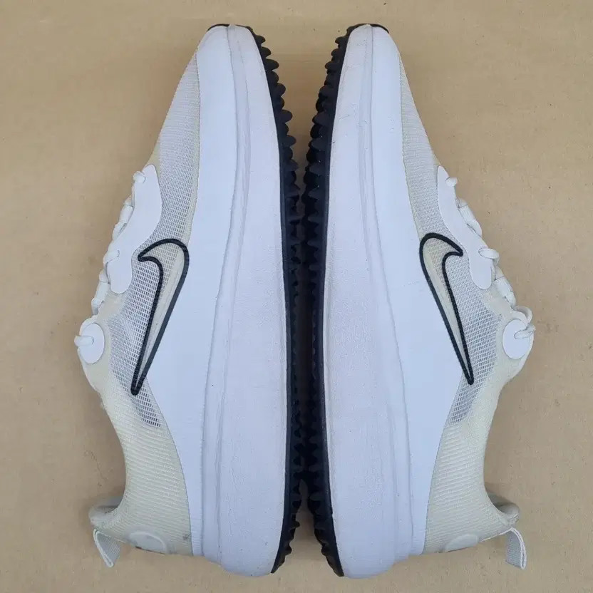 Nike Ace Summerlite Golf Shoes size 250