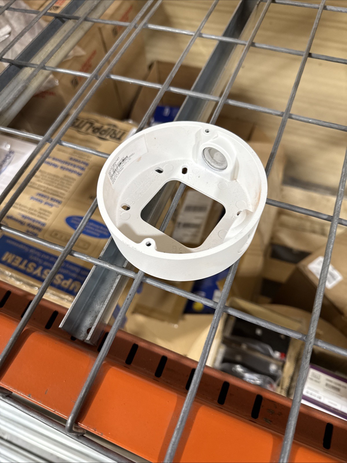 Hanwha Camera Mount Bracket - SBV-120GW (White)