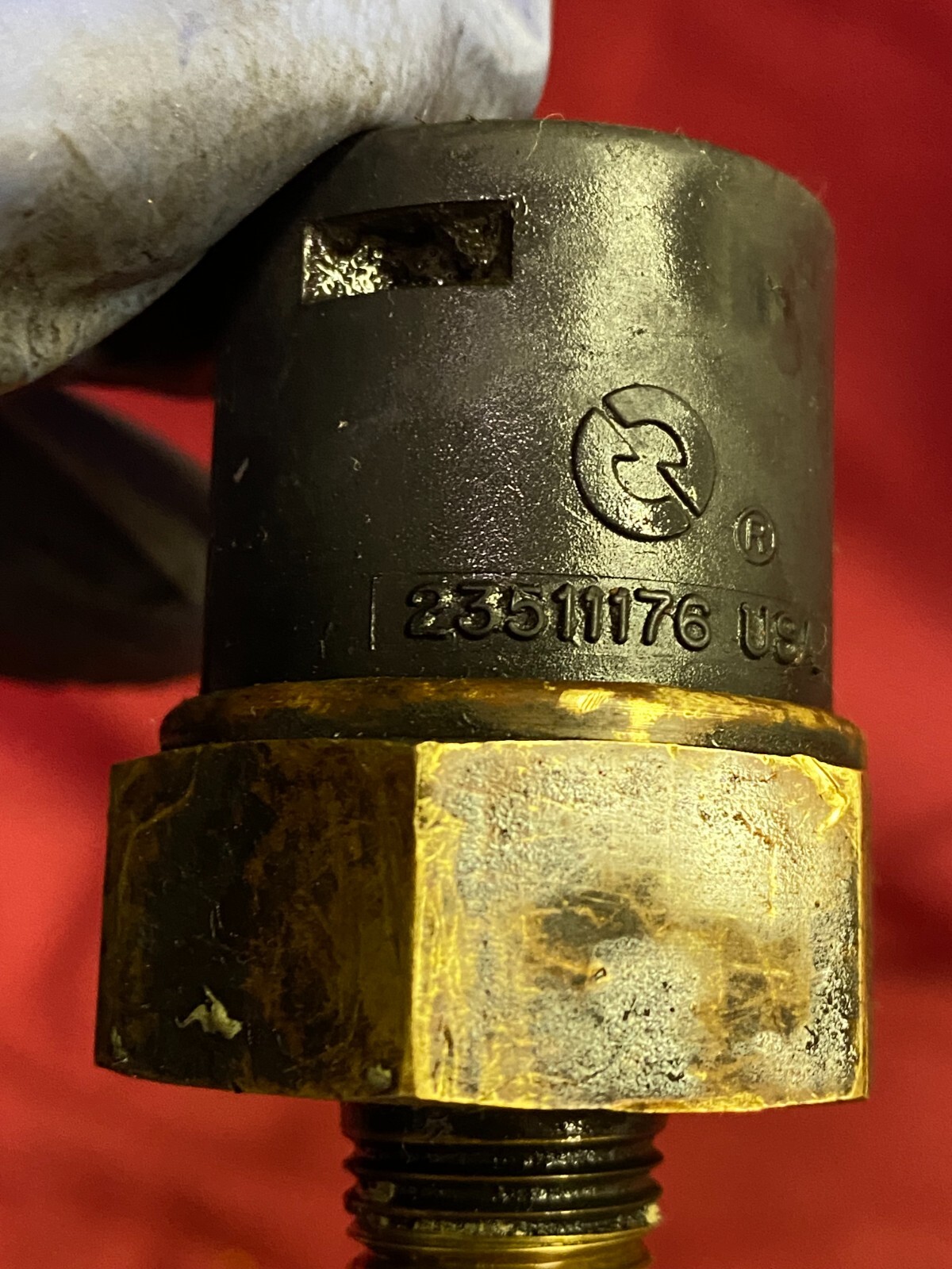 DETROIT DIESEL SENSOR OIL PRESSURE 23511176