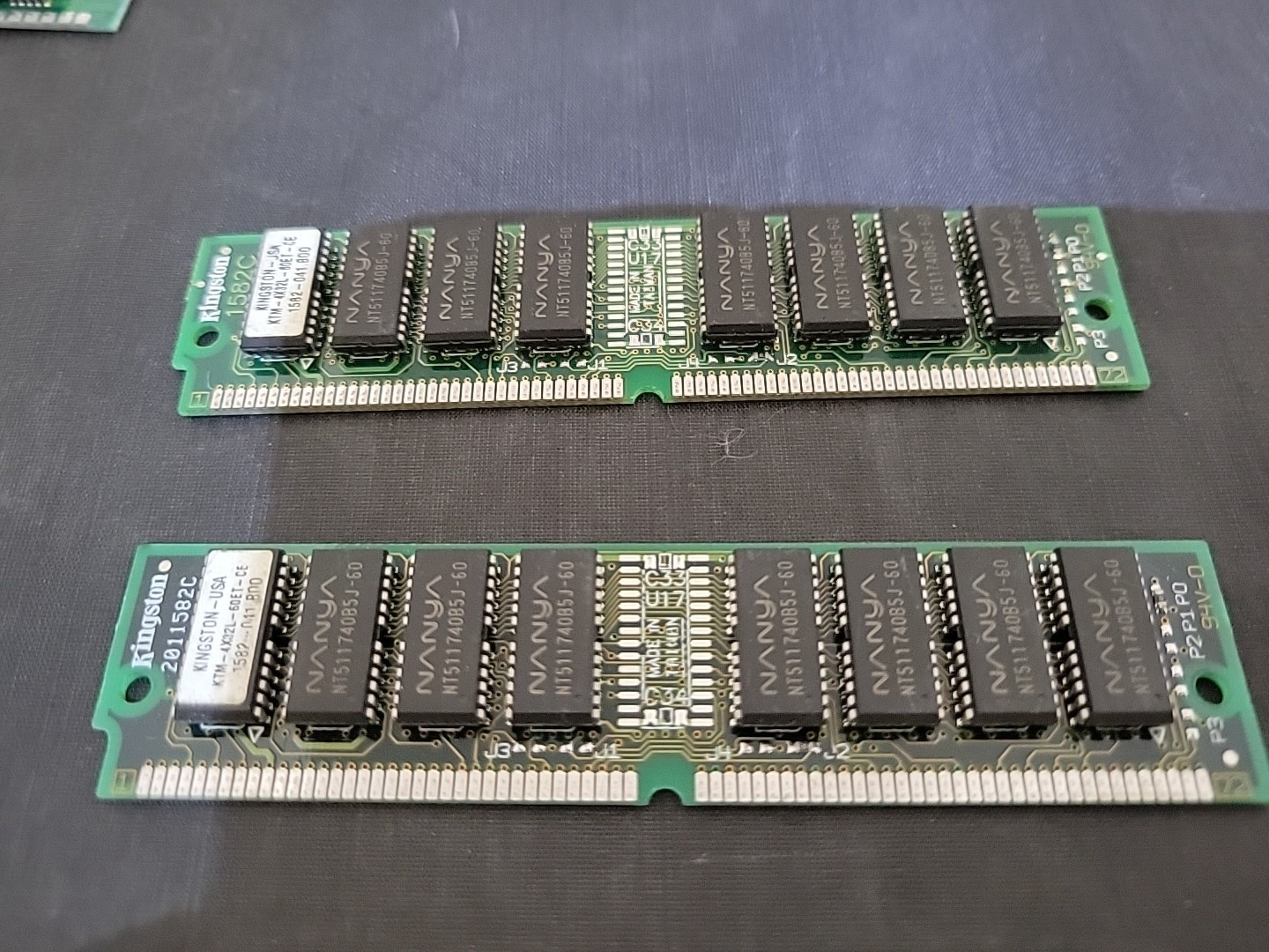 Lot of 2 Kingston 1582C KTM-4X32L-80ET-CE Nanya NT51174085J-60 16MB