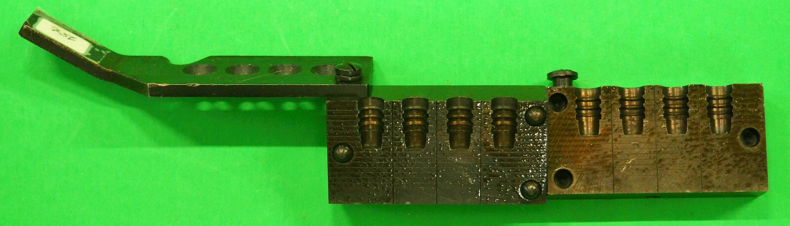Ideal/Lyman (4-cavity) Mold-(357-446)-(2660446)-38 Cal