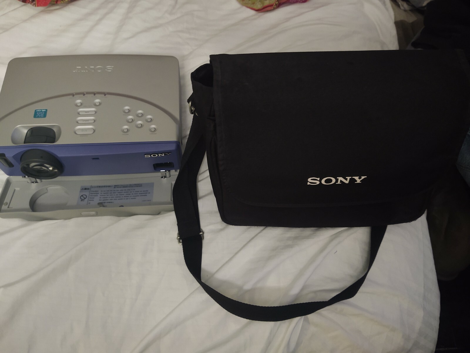 Sony LCD Data Projector Model VPL-CS1