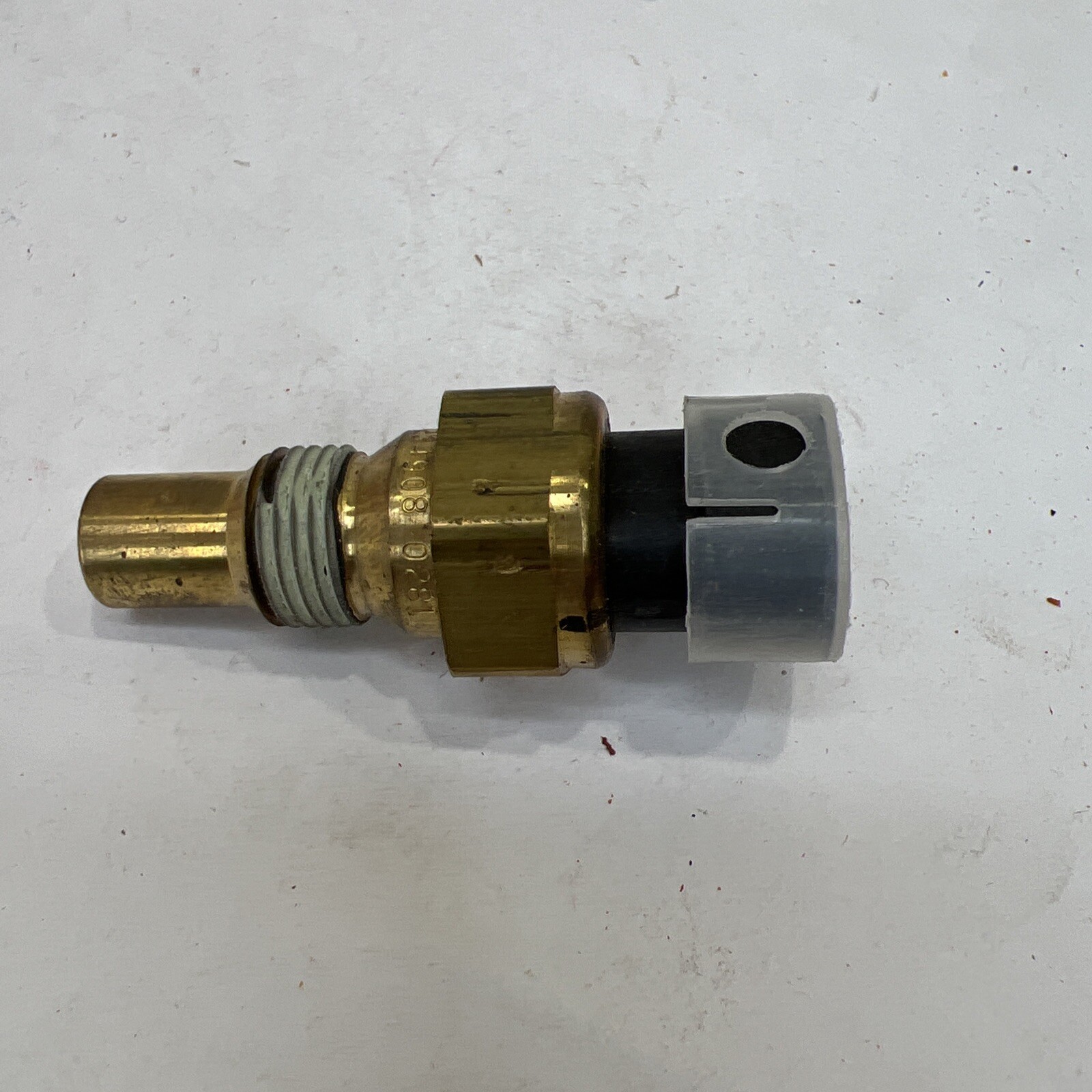 Standard Engine Coolant Temperature Sender TX72