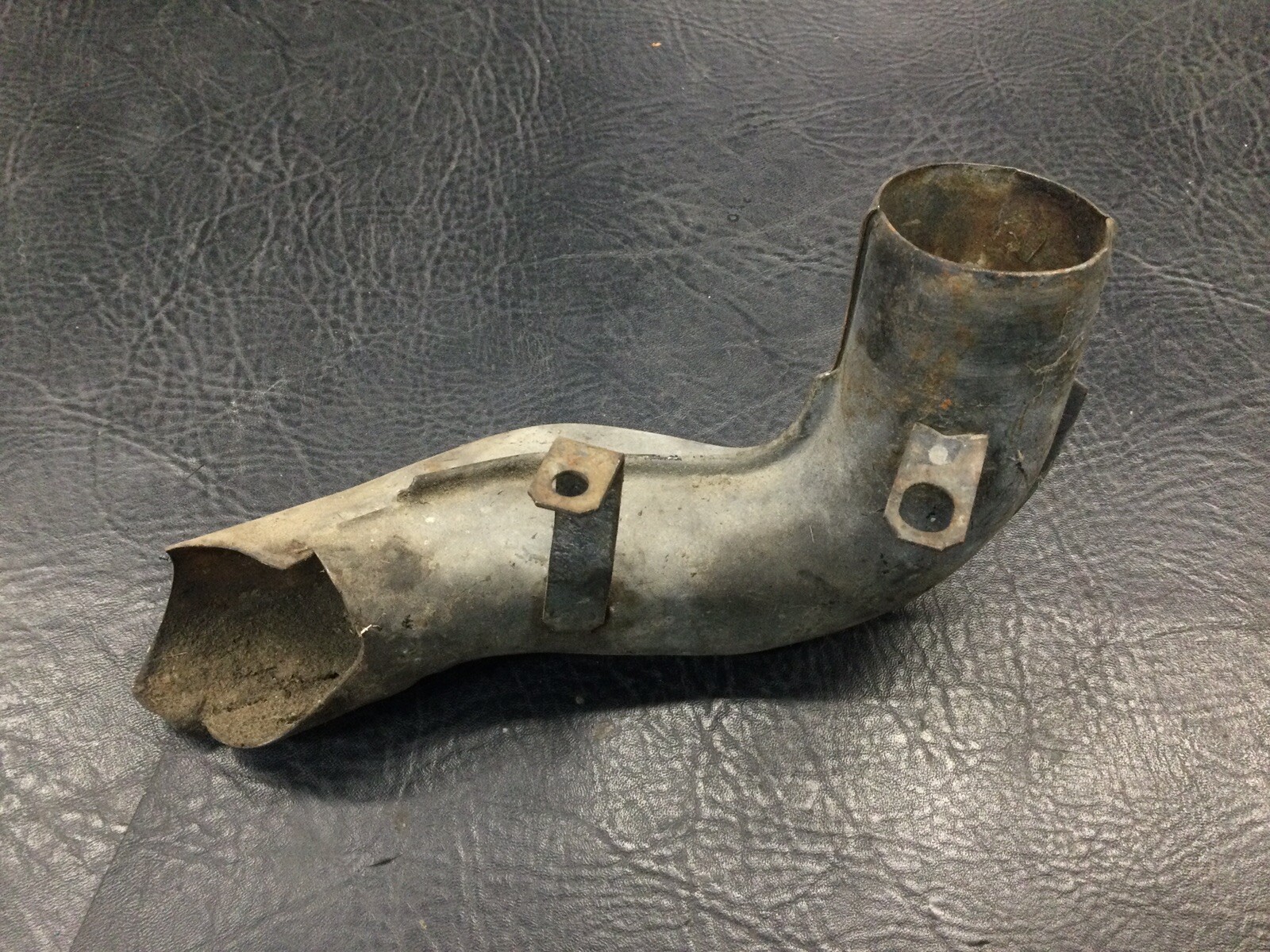 AirCooled Type 1 Warm Air Pipe  68-79
