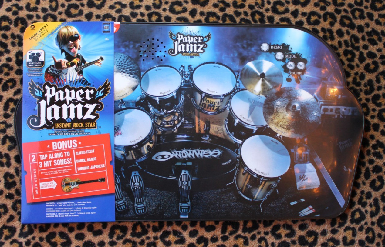 WowWee Paper Jamz Instant Rockstar Drum Set 2009 Live Concert Drum Layout NEW!