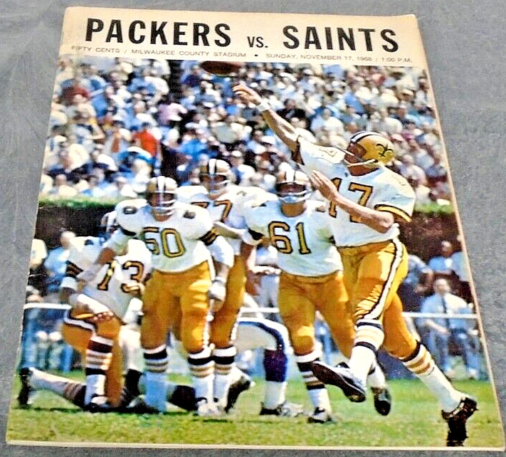 1968 PRO NFL FOOTBALL PROGRAM NEW ORELANS SAINTS VS GREEN BAY PACKERS RARE MILWA