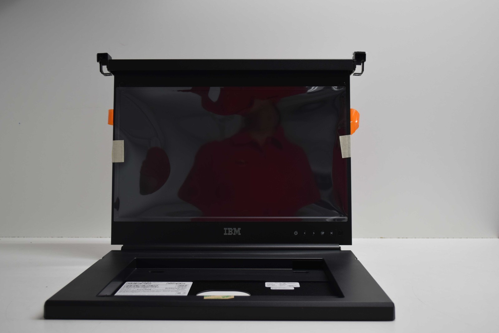 NEW IBM 1U 17-INCH FLAT-PANEL CONSOLE KIT 00E3453