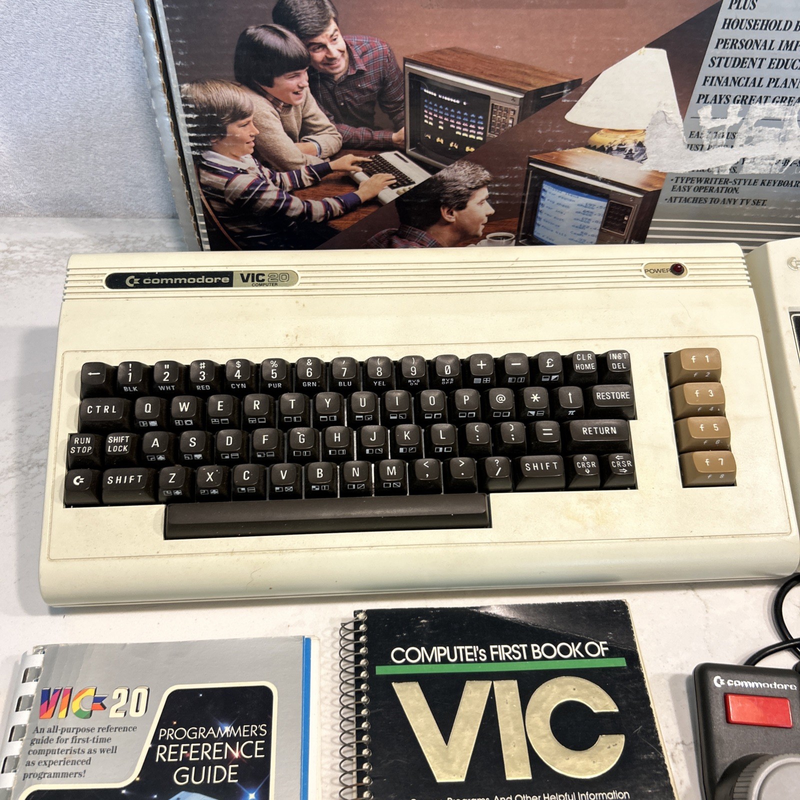 Commodore Vic-20 Computer- turns on-Untested