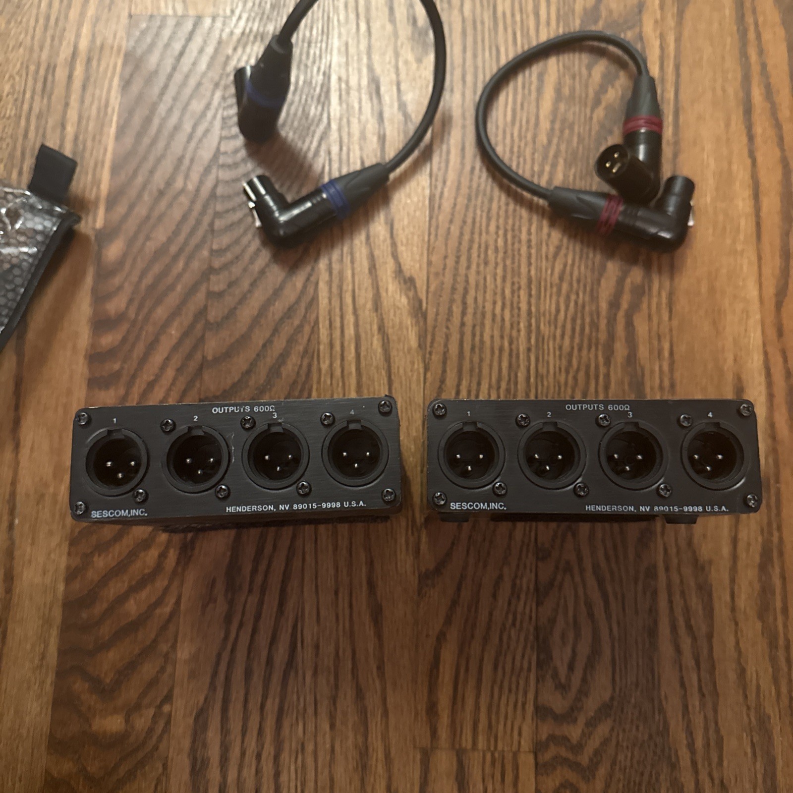 2 Sescom PO-28 line level splitters