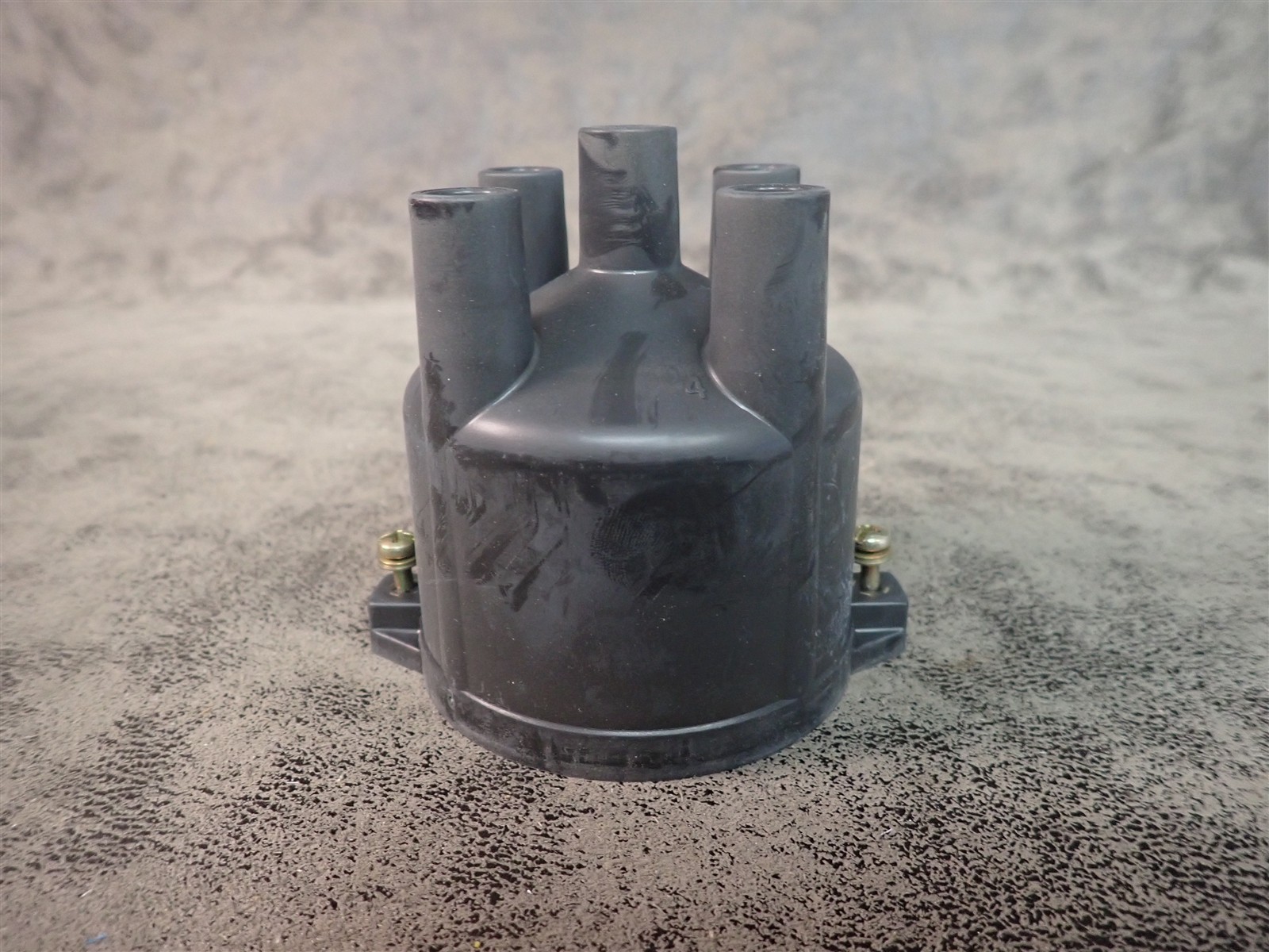 NEW WVE 5D1085 Distributor Cap (G147)