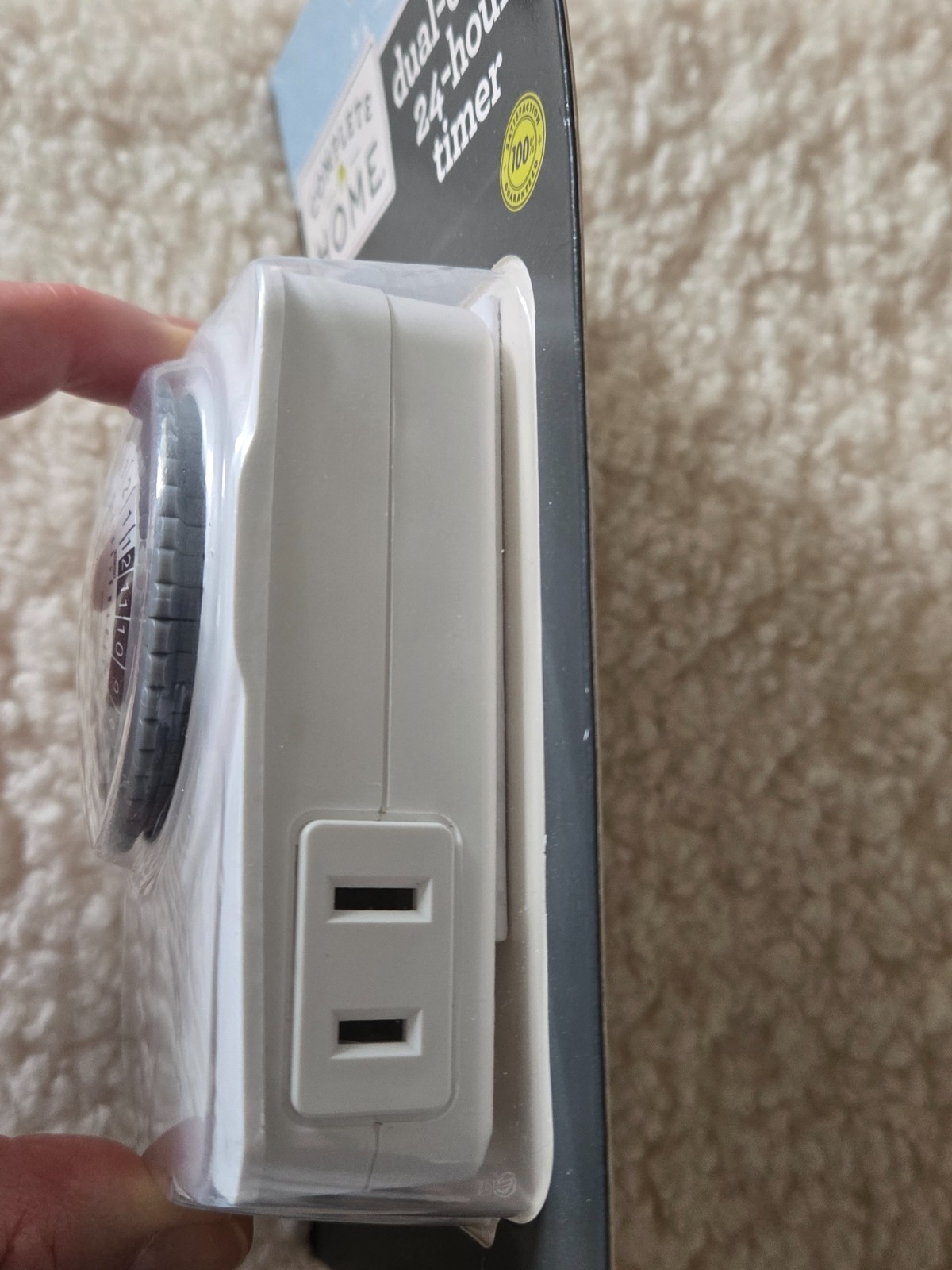 Complete Home Intertek Dual Outlet 24 Hour Timer 2 Device Control Auto On White