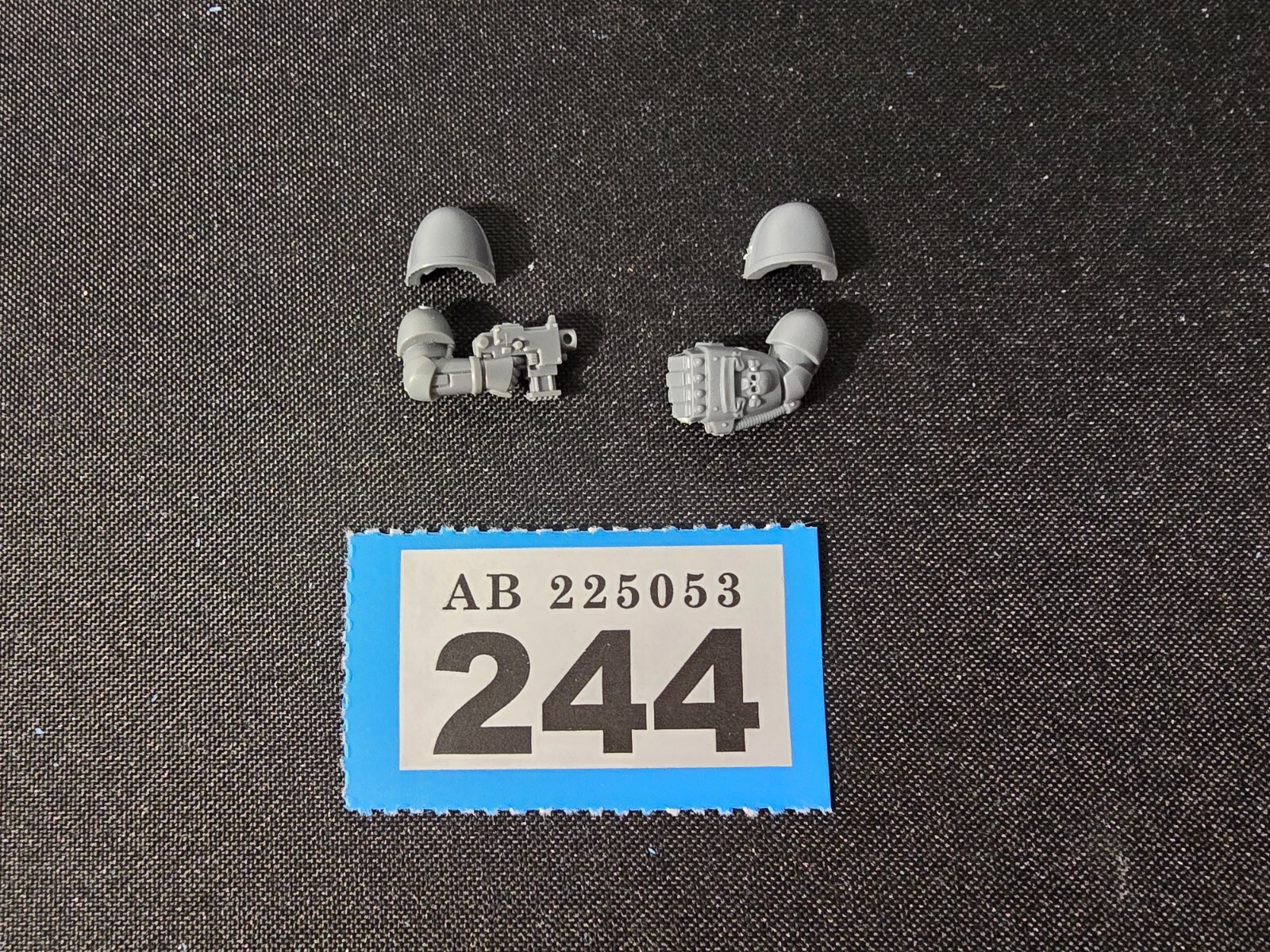 Games Workshop Warhammer 40k Bits Space Marines Sergeant Upgrade Parts