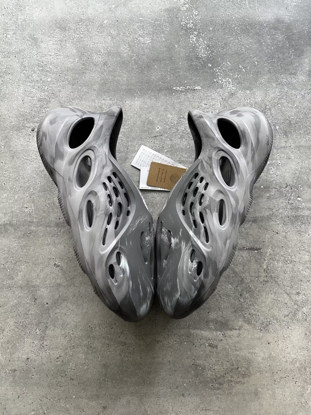 ADIDAS YEEZY FOAM RUNNER MX GRANITE UNRELEASED SIZE US 12