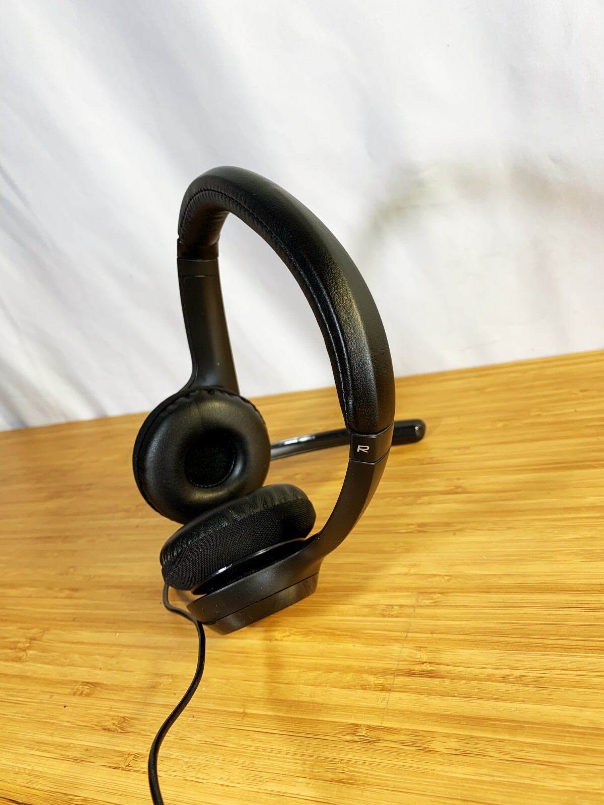Logitech USB Headset w Microphone works 1 DZLA-00052 On-Ear Stereo Unused Tested