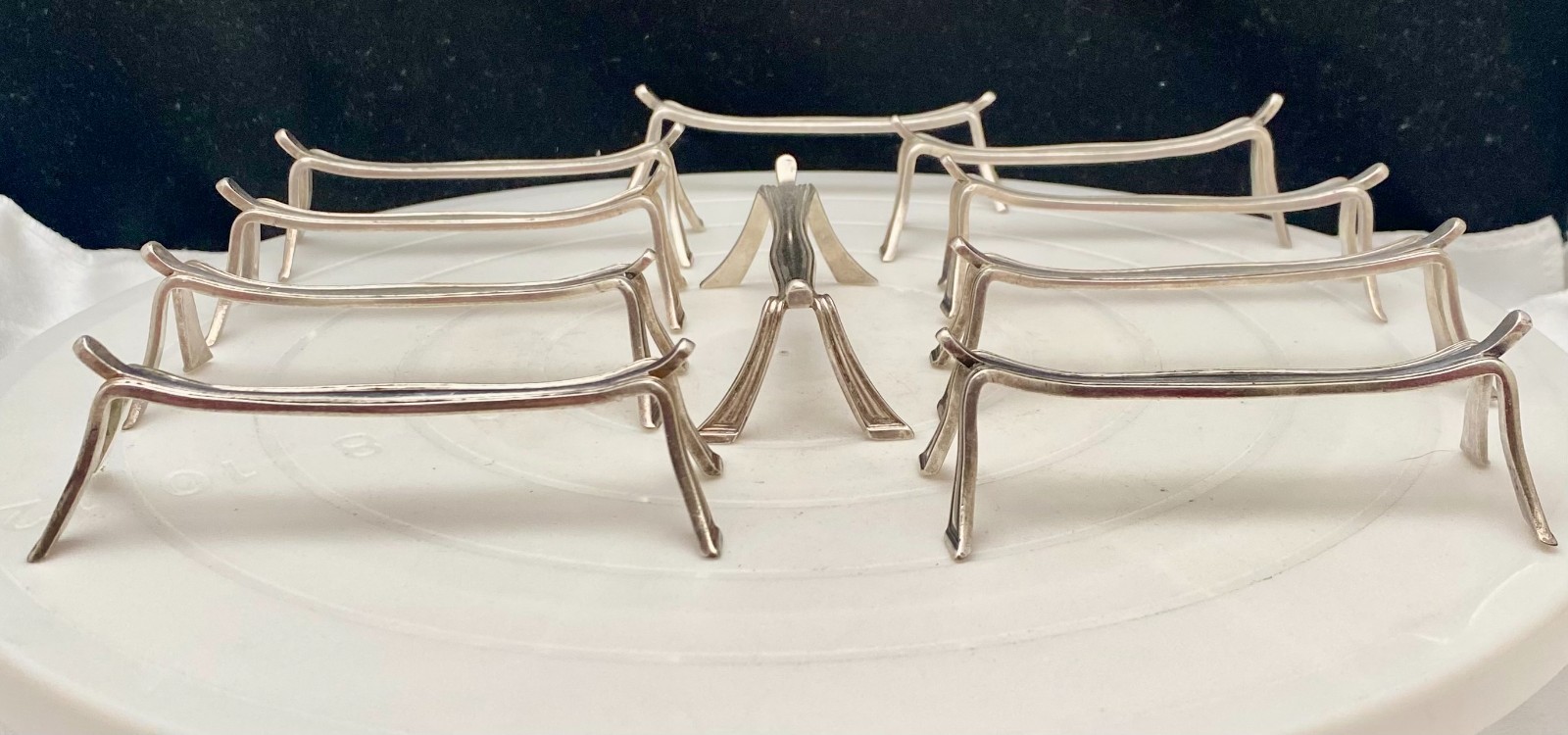 VTG TEN (10) FRENCH CHRISTOFLE ART DECO BOREAL SILVER PLATED KNIFE RESTS c1930 g