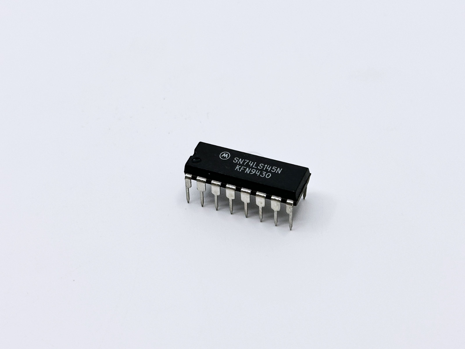 5PCS SN74LS145N Motorola BCD-to-Decimal Decoder Driver Active Low DIP-16