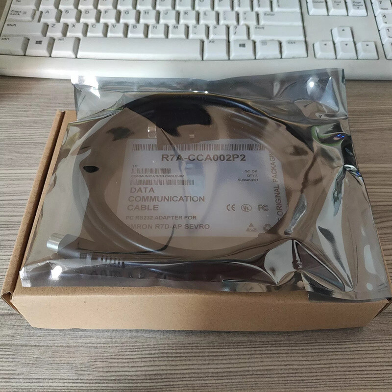1PC R7A-CCA002P2 For Omron R7D-AP Series Servo Drive Debugging Cable Download