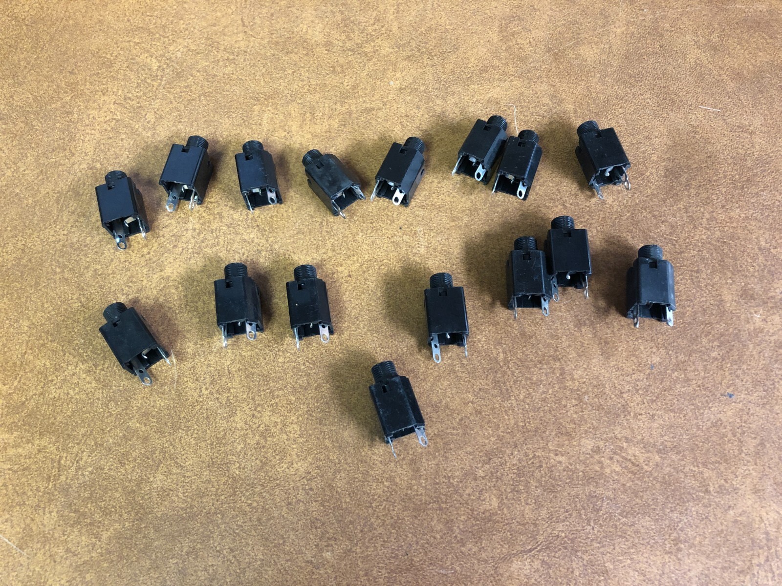 Lot of 16 Switchcraft JAX Connector
