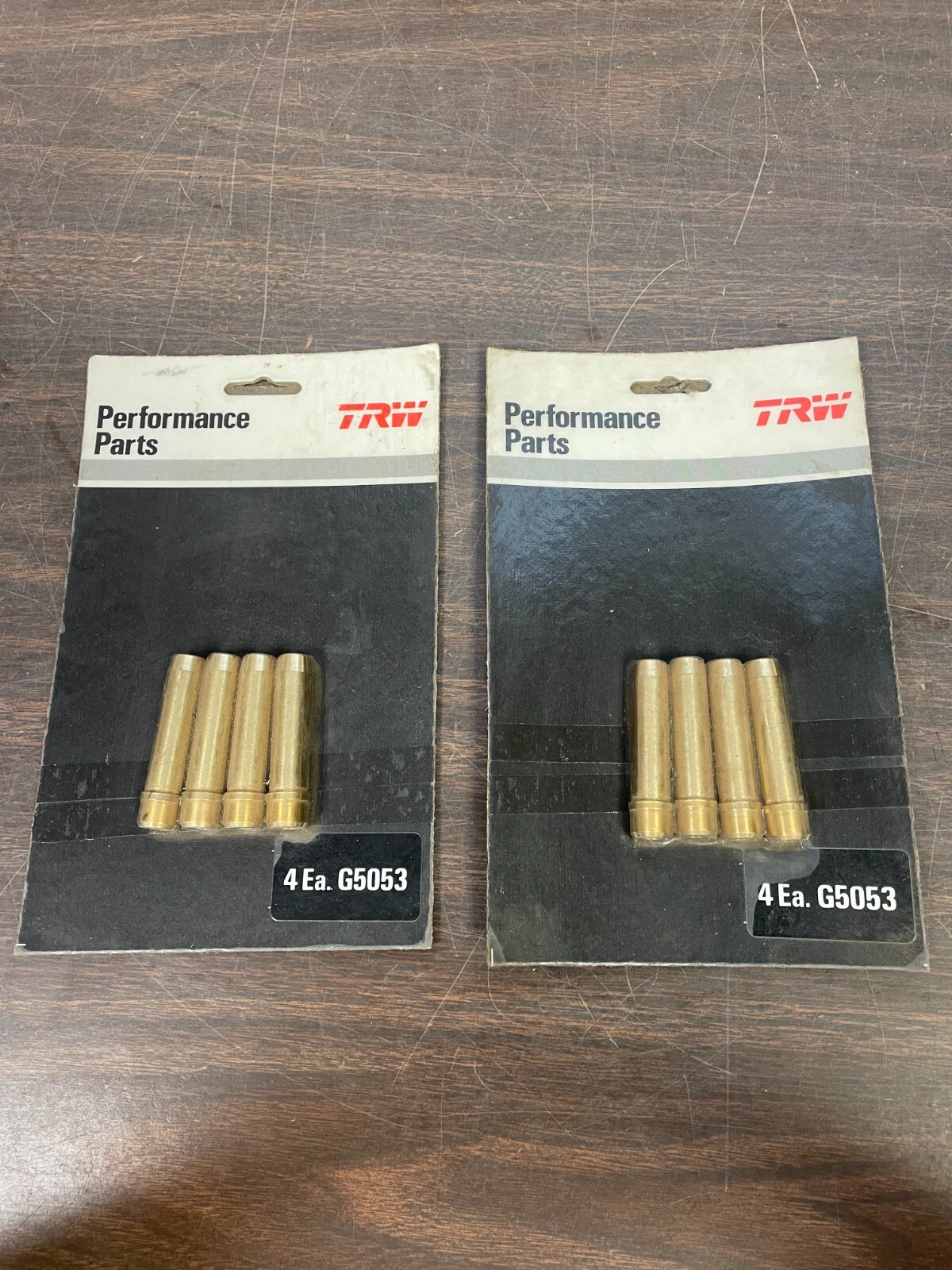 8 NEW TRW G 5053 ENGINE VALVE GUIDES 922