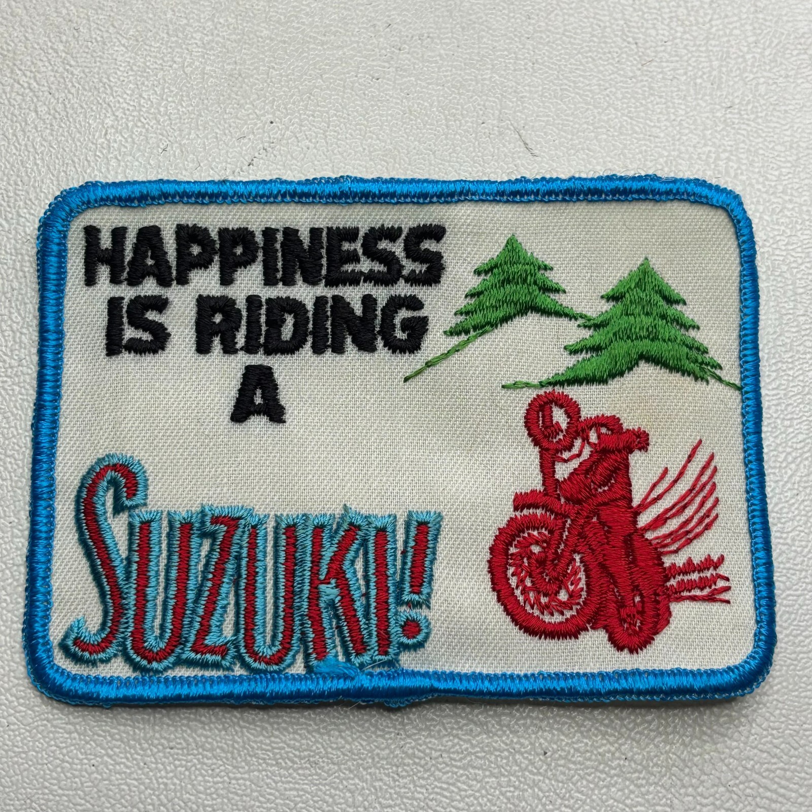 VTG c 1970s/1980s HAPPINESS RIDING SUZUKI Red Motorcycle Patch (Bike Biker) 00at