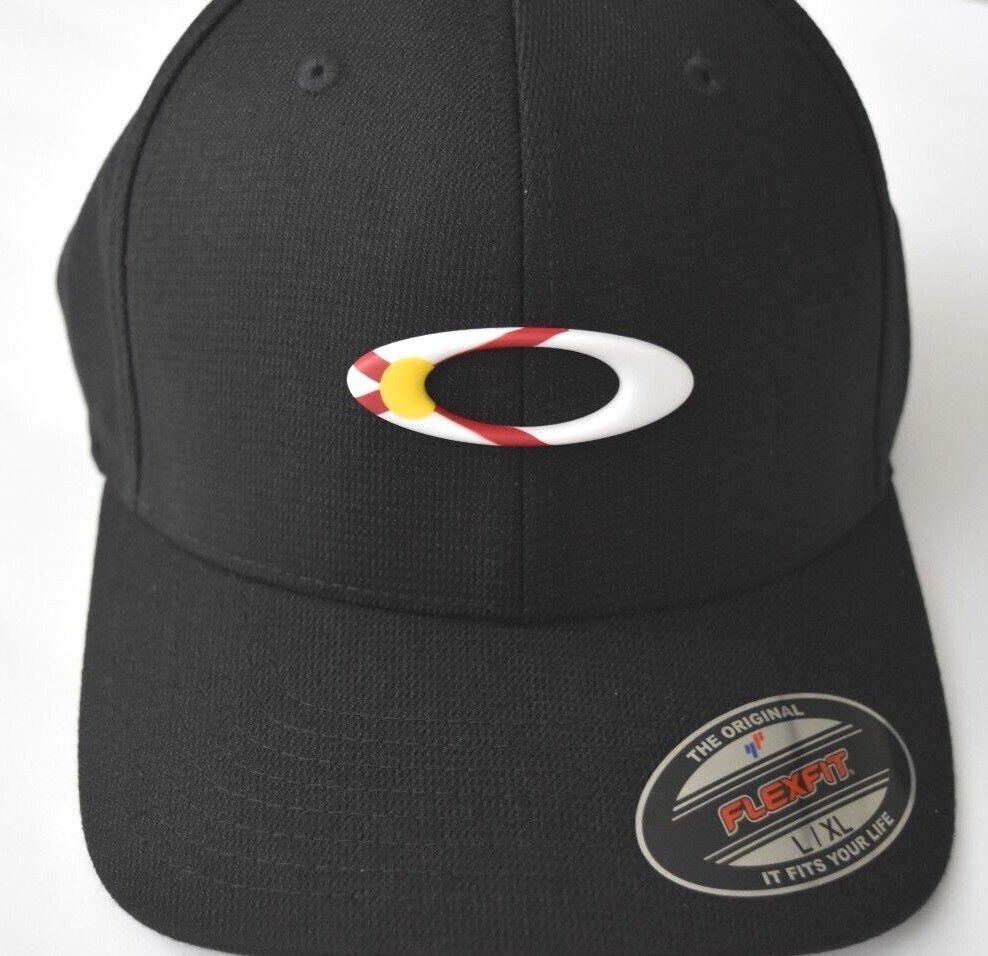 Oakley  BIG SALE! Tincan Flag Florida Blackout FOS900141 X/XL Flex Fit Hat