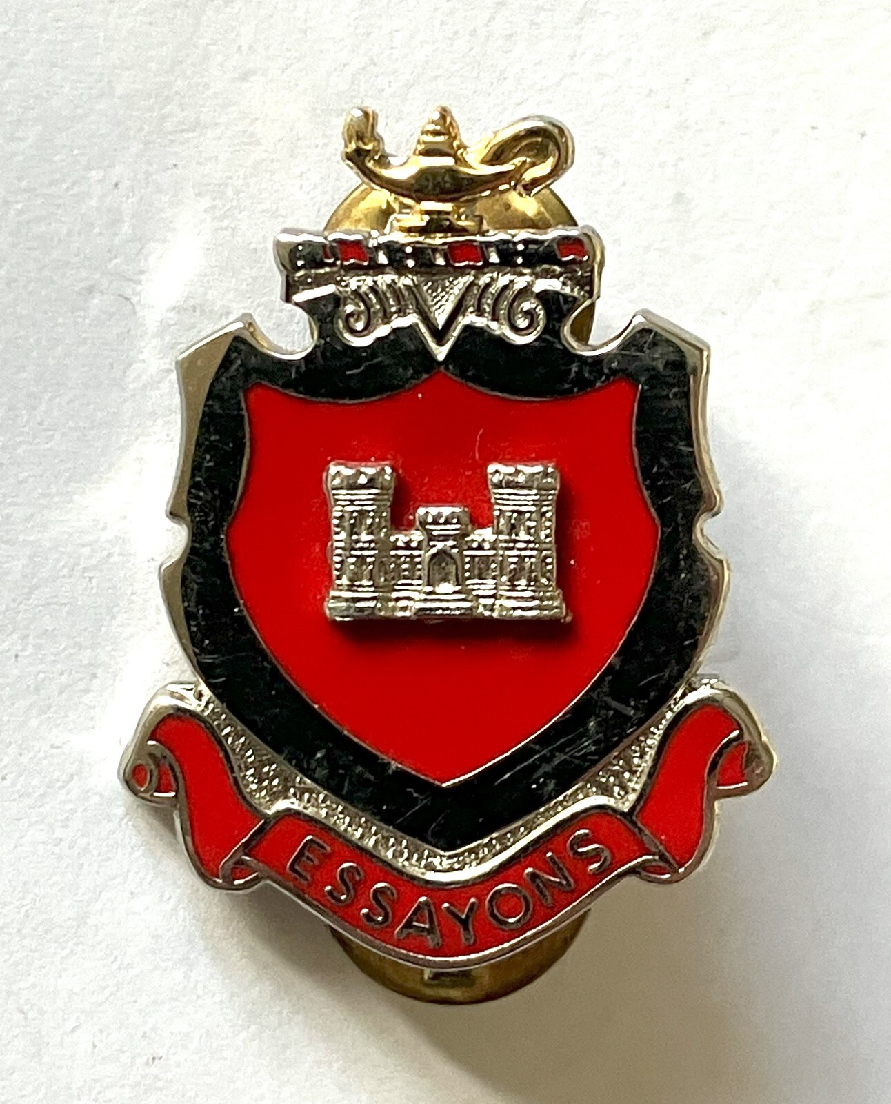 US Army Engineer School DUI insignia badge, Meyer 22M maker mark