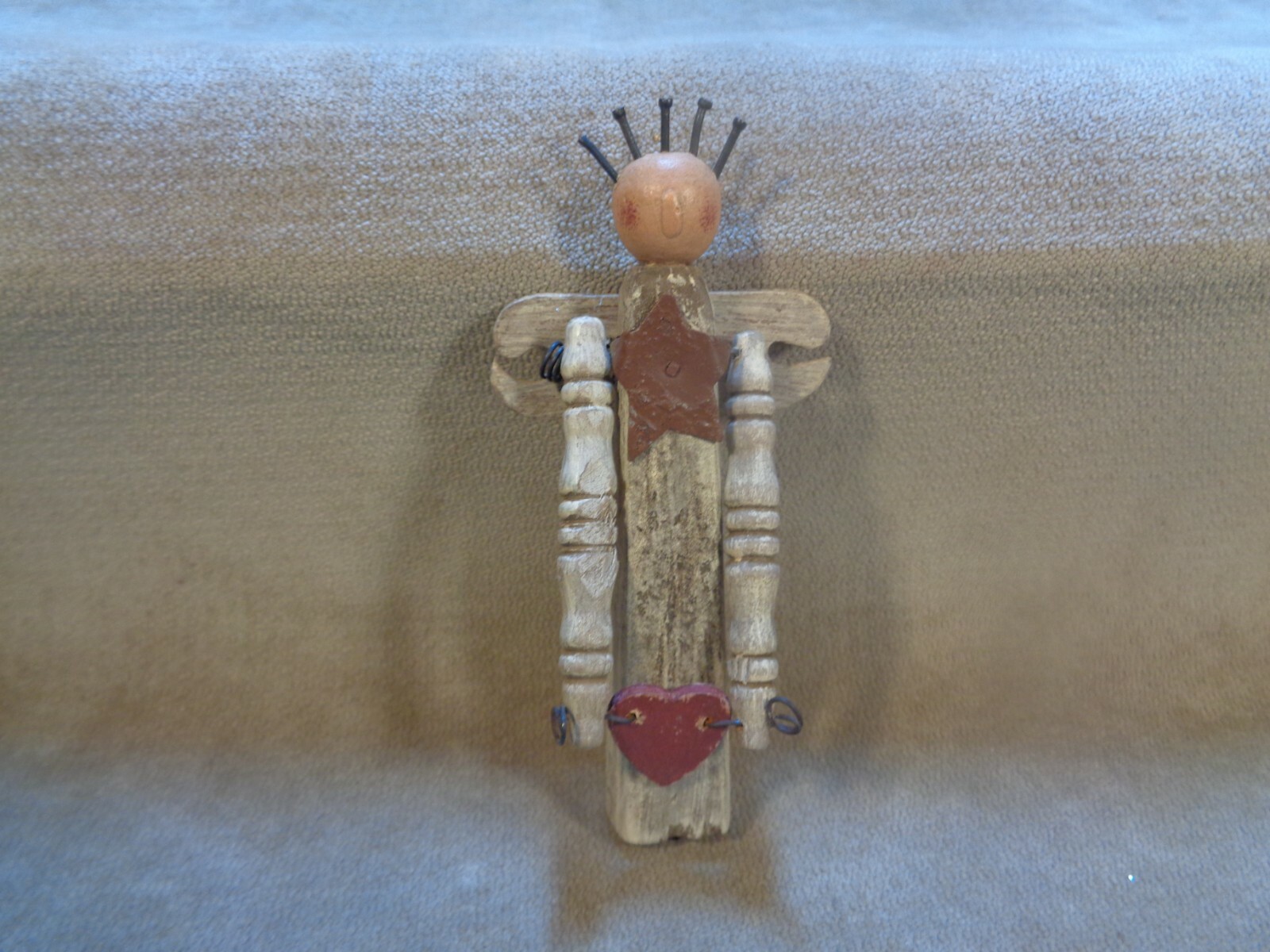 WOODEN ANGEL HOLDING A HEART 4.25” LAPEL PIN (CB4321)